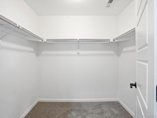 27934 E 7th Avenue, Aurora, CO 80018