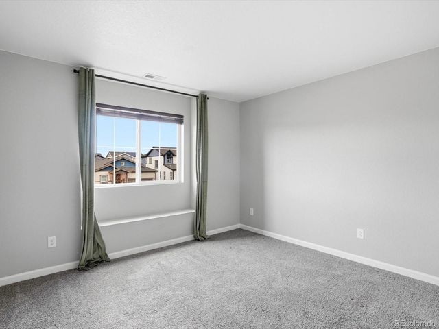 27934 E 7th Avenue, Aurora, CO 80018