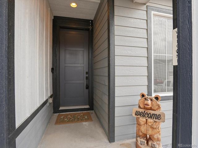 27934 E 7th Avenue, Aurora, CO 80018