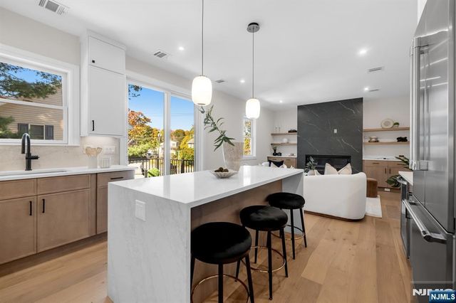 98 W Main Street, Ramsey, NJ 07446