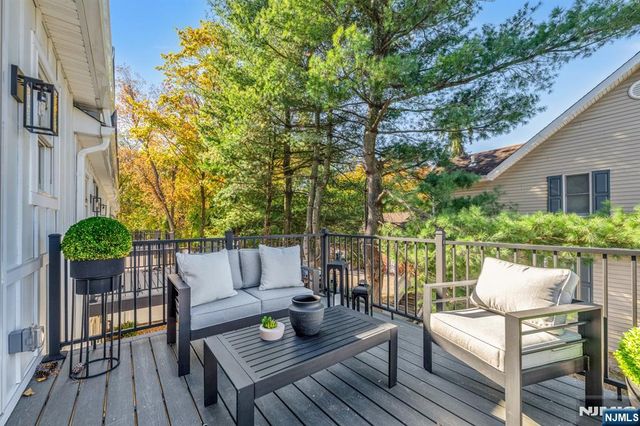 98 W Main Street, Ramsey, NJ 07446