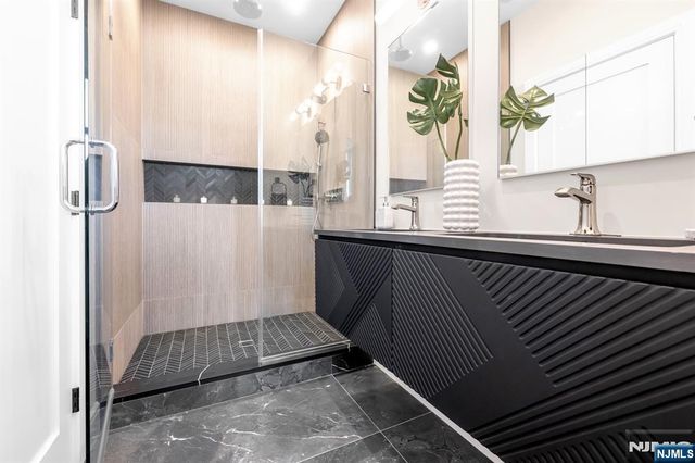 98 W Main Street, Ramsey, NJ 07446