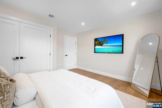 98 W Main Street, Ramsey, NJ 07446