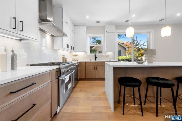 98 W Main Street, Ramsey, NJ 07446