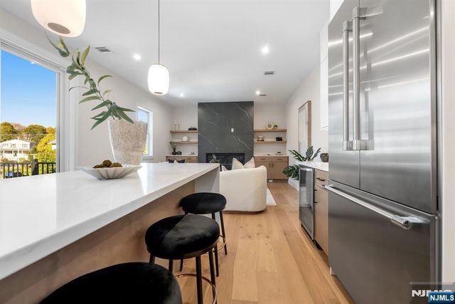 98 W Main Street, Ramsey, NJ 07446