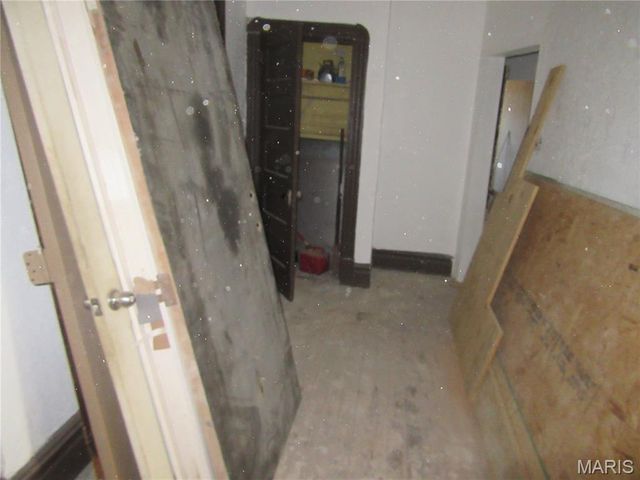 1120 Clara Avenue, St Louis, MO 63112