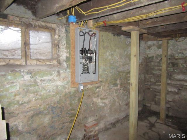 1120 Clara Avenue, St Louis, MO 63112