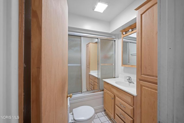 2560 Gracewood Road, Toledo, OH 43613