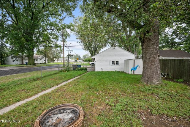 2560 Gracewood Road, Toledo, OH 43613