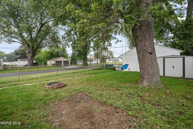 2560 Gracewood Road, Toledo, OH 43613