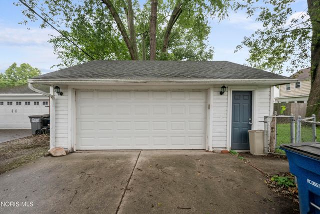2560 Gracewood Road, Toledo, OH 43613