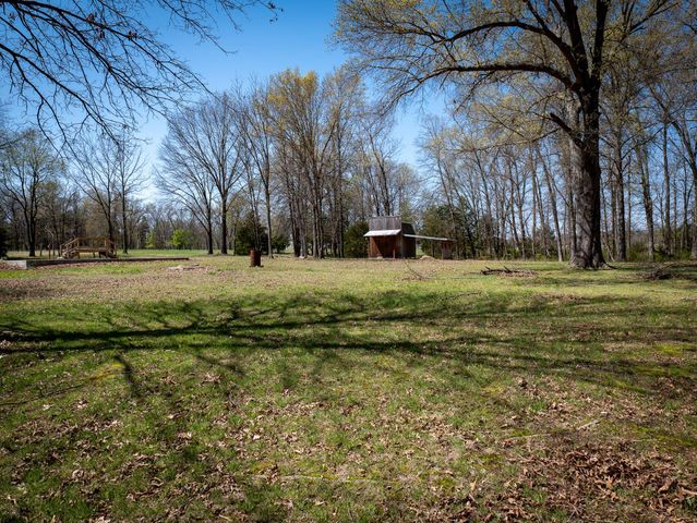 1375 SE 800 Road, Collins, MO 64738