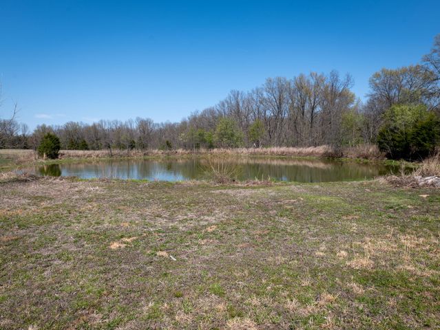 1375 SE 800 Road, Collins, MO 64738