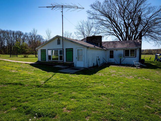1375 SE 800 Road, Collins, MO 64738