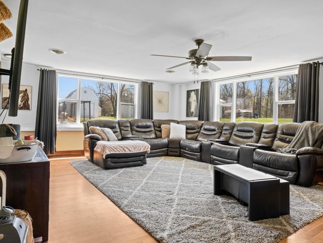 1375 SE 800 Road, Collins, MO 64738