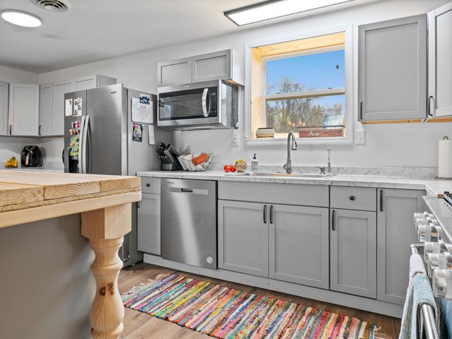 1375 SE 800 Road, Collins, MO 64738