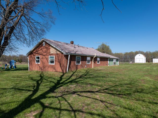 1375 SE 800 Road, Collins, MO 64738