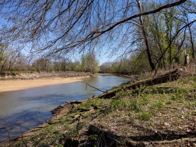 1375 SE 800 Road, Collins, MO 64738