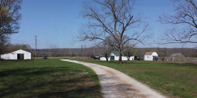 1375 SE 800 Road, Collins, MO 64738