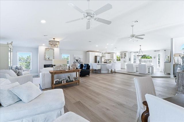 45 GREEN DOLPHIN DRIVE N, Placida, FL 33946