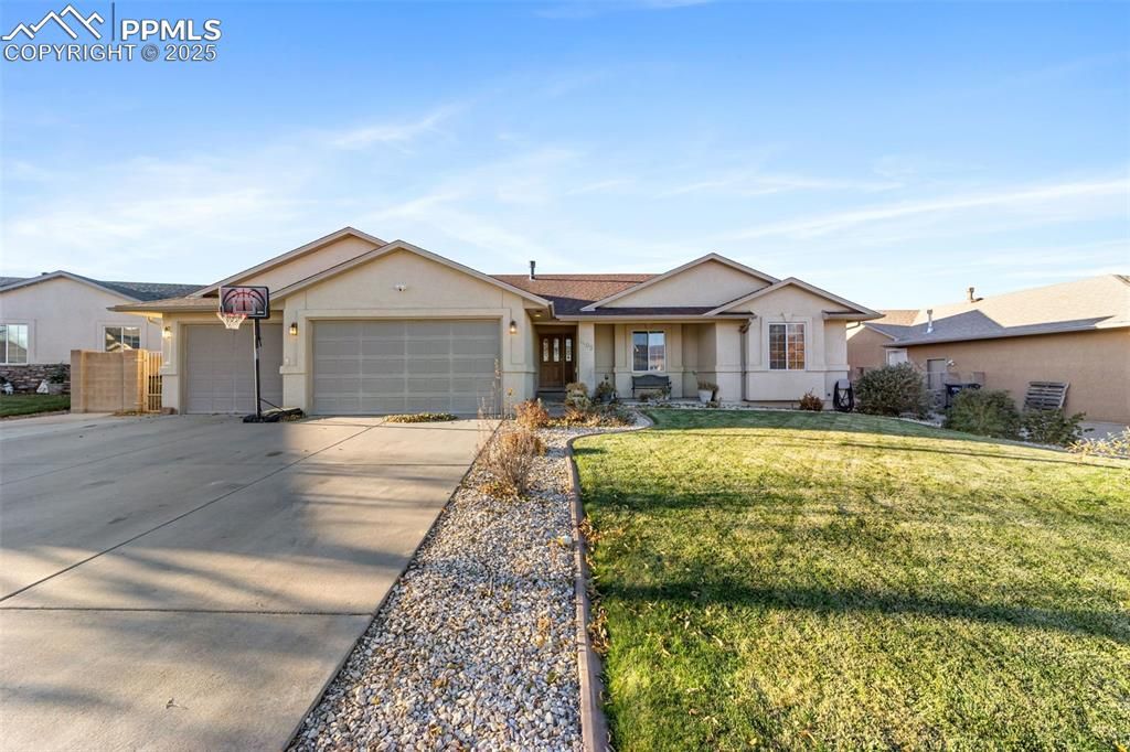 5405 Peregrine Drive, Pueblo, CO 81005