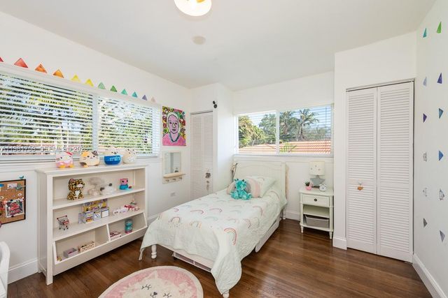 717 Benevento Ave, Coral Gables, FL 33146