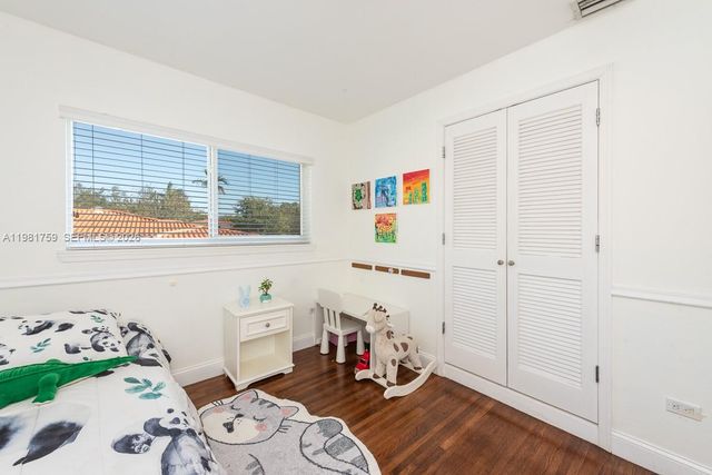 717 Benevento Ave, Coral Gables, FL 33146