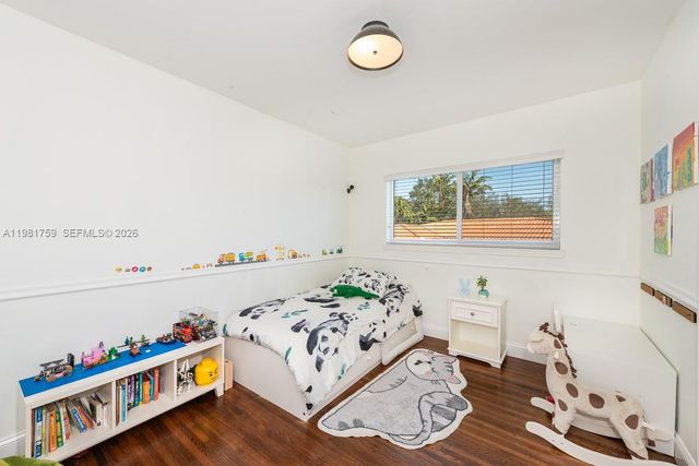 717 Benevento Ave, Coral Gables, FL 33146