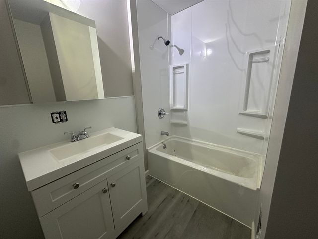 37 Cortland St 1, Springfield, MA 01109