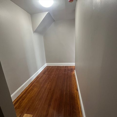 37 Cortland St 1, Springfield, MA 01109