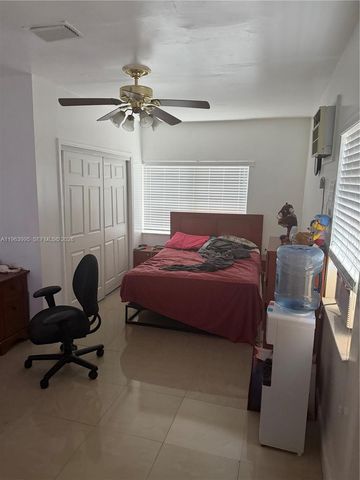 7825 SW 127th Ct, Miami, FL 33183