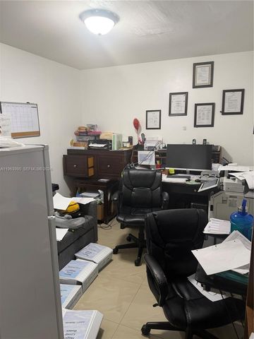 7825 SW 127th Ct, Miami, FL 33183