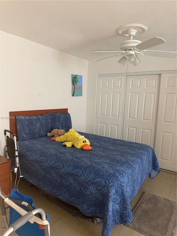 7825 SW 127th Ct, Miami, FL 33183