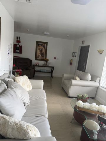 7825 SW 127th Ct, Miami, FL 33183