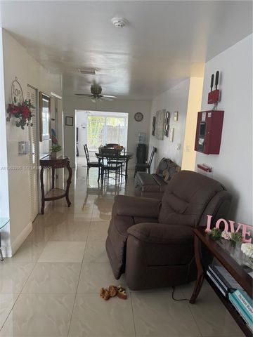 7825 SW 127th Ct, Miami, FL 33183