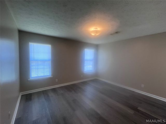 345 FOXDALE Road, Millbrook, AL 36054