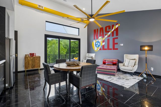 5824 Woodland Hills Dr, Nashville, TN 37211