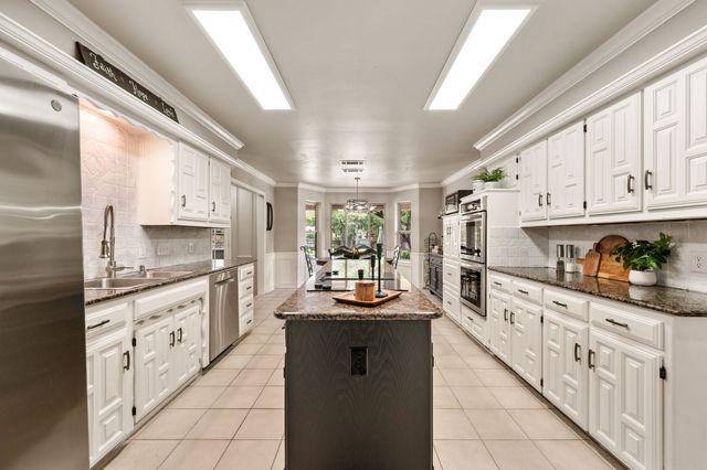 4102 Greenway Court, Colleyville, TX 76034