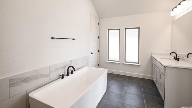 421 Hulda Trail, New Braunfels, TX 78130