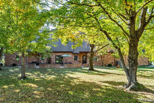 1240 Fienup Farms, Chesterfield, MO 63005