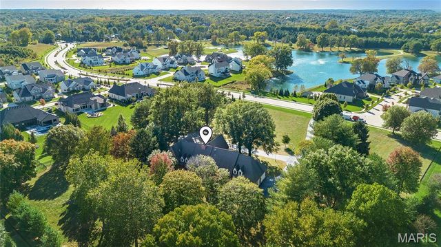1240 Fienup Farms, Chesterfield, MO 63005