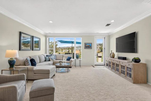 2538 Navarra Drive C, Carlsbad, CA 92009