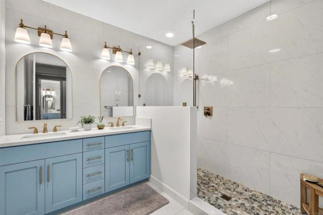 2538 Navarra Drive C, Carlsbad, CA 92009
