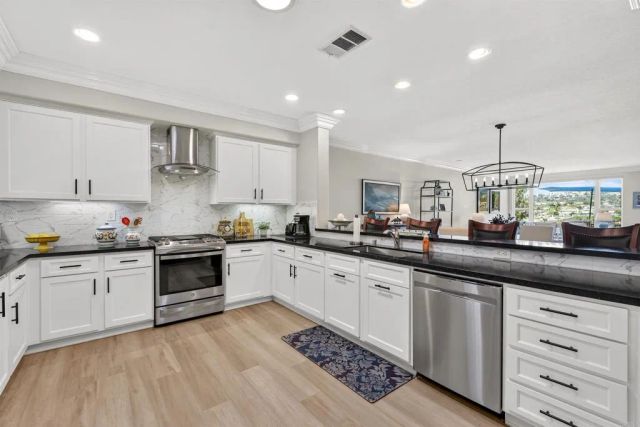 2538 Navarra Drive C, Carlsbad, CA 92009