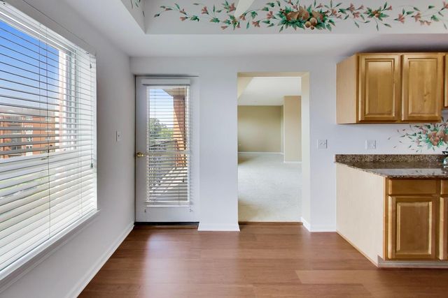 190 N Milwaukee Avenue 607, Wheeling, IL 60090