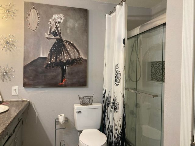 2042 M St SW, Miami, OK 74354