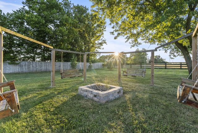 104 Lloyd Road, Georgetown, KY 40324