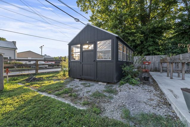 104 Lloyd Road, Georgetown, KY 40324