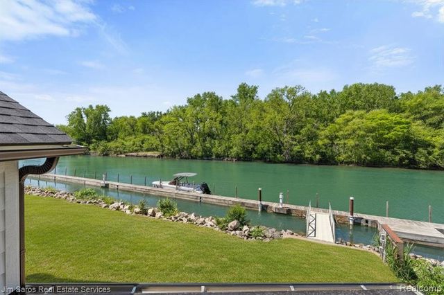 252 Keelson Drive, Detroit, MI 48215