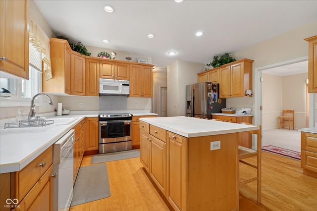 14477 Whisper Wind Drive, Carmel, IN 46032